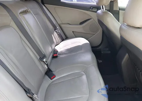 2011 Kia Optima Lx from USA, damaged, VIN KNAGM4A77B5174415